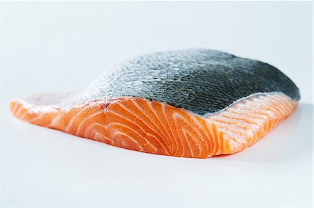 simsearch:659-03535097,k - Fresh salmon fillet Foto de stock - Sin royalties Premium, Código: 659-06372806