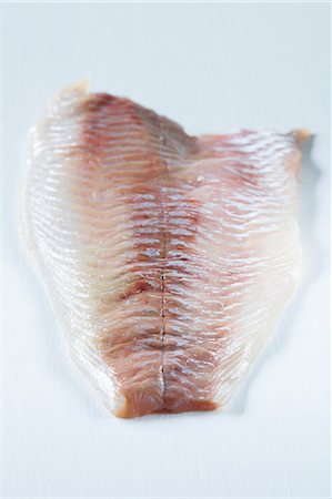 simsearch:659-03535097,k - A fresh fish fillet Foto de stock - Sin royalties Premium, Código: 659-06372809