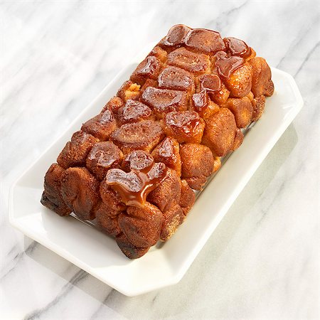 Loaf of Monkey Bread with Caramelized Sugar Topping Stock Photo - Premium Royalty-Free, Code: 659-06372924