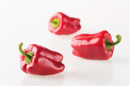 simsearch:659-07029044,k - Three red peppers Stock Photo - Premium Royalty-Free, Code: 659-06495284