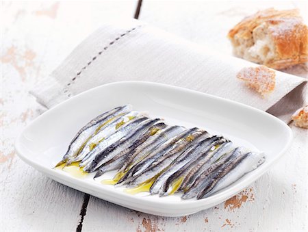 fish plate - Sardines in olive oil Stock Photo - Premium Royalty-Free, Code: 659-06493770