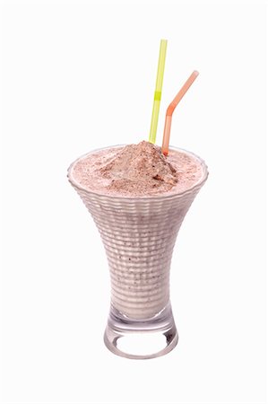 shaking - An ice cream shake with straws Stock Photo - Premium Royalty-Free, Code: 659-06493949