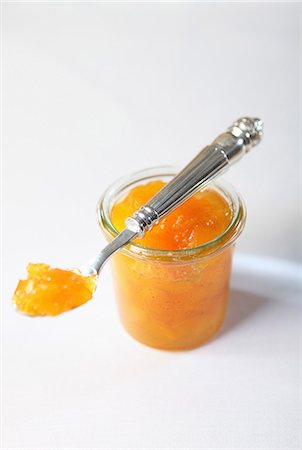 Apricot and vanilla jam Foto de stock - Sin royalties Premium, Código: 659-06901523