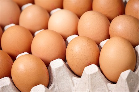 egg box - Brown eggs in egg box Stock Photo - Premium Royalty-Free, Code: 659-06902925