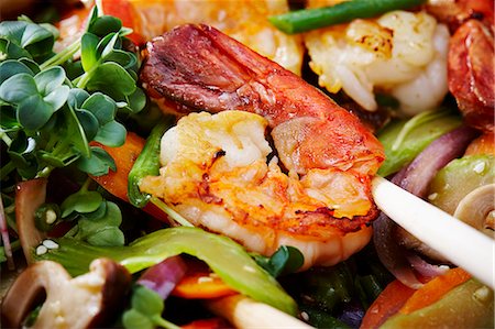 simsearch:659-06901043,k - Fried prawn with stir-fried vegetables (Asia) Stock Photo - Premium Royalty-Free, Code: 659-06902927