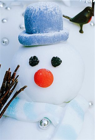 simsearch:659-07069631,k - close up of icing snowman with hat Stock Photo - Premium Royalty-Free, Code: 659-06903138