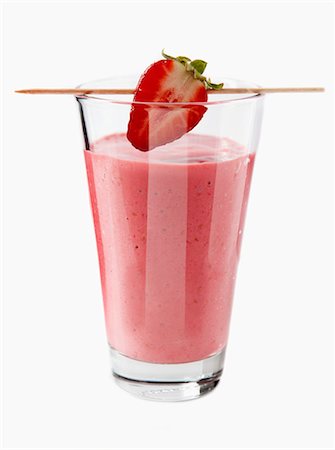 shaking - A strawberry smoothie with a strawberry on a cocktail stick Stock Photo - Premium Royalty-Free, Code: 659-06903551