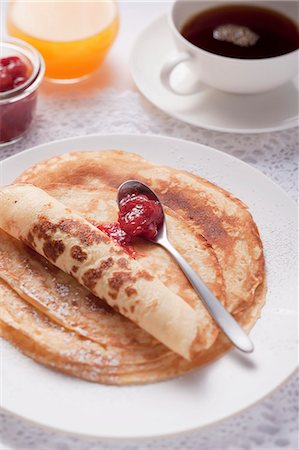 pancake - Pancakes with jam, coffee and orange juice Stock Photo - Premium Royalty-Free, Code: 659-07027164
