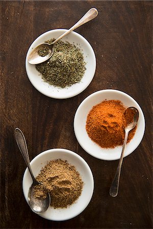 spices - Three different spices in white dishes Stock Photo - Premium Royalty-Free, Code: 659-07068710