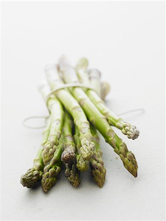 simsearch:659-07609605,k - A bundle of green asparagus Stock Photo - Premium Royalty-Free, Code: 659-07597042