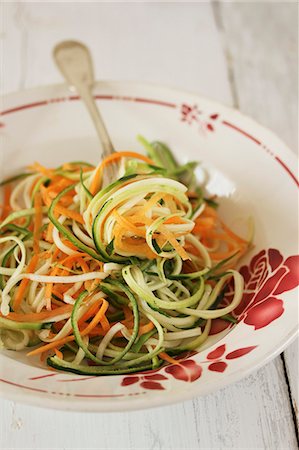 simsearch:659-07609605,k - Carrot and courgette 'spaghetti' (uncooked) Stock Photo - Premium Royalty-Free, Code: 659-07597145