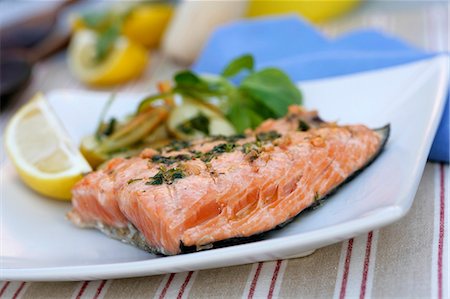 salmon - Grilled salmon fillet Stock Photo - Premium Royalty-Free, Code: 659-07598029