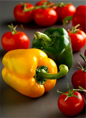 simsearch:659-07609605,k - Fresh peppers and tomatoes Stock Photo - Premium Royalty-Free, Code: 659-07610426