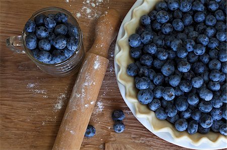 Blueberries and blueberry tart Stock Photo - Premium Royalty-Free, Code: 659-07738663