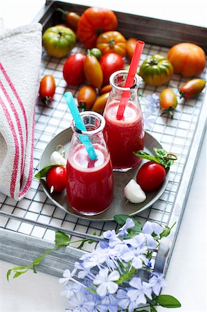 simsearch:659-06184015,k - Fresh tomato juice Stock Photo - Premium Royalty-Free, Code: 659-07958400