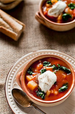 simsearch:659-07739811,k - Hungarian goulash soup with spinach and crème fraîche Stock Photo - Premium Royalty-Free, Code: 659-08418998