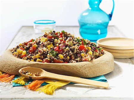 simsearch:659-06372915,k - Quinoa salad with peppers, sweet corn and beans (Bolivia) Stock Photo - Premium Royalty-Free, Code: 659-08419617