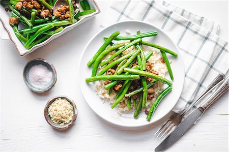 simsearch:659-08148038,k - Beef with rice and green beans Stock Photo - Premium Royalty-Free, Code: 659-08419678
