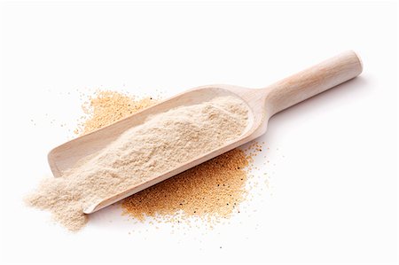 simsearch:659-07027144,k - Quinoa flour on a wooden scoop Stock Photo - Premium Royalty-Free, Code: 659-08895956