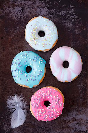 frosted - Donuts with icing Stock Photo - Premium Royalty-Free, Code: 659-08896496
