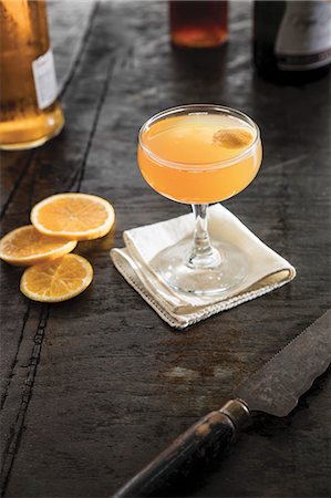 simsearch:659-08147489,k - A champagne cocktail with orange garnish Stockbilder - Premium RF Lizenzfrei, Bildnummer: 659-08896969