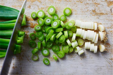 simsearch:659-08147216,k - Spring onions, sliced Stock Photo - Premium Royalty-Free, Code: 659-08897153