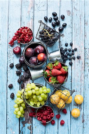 simsearch:659-08419643,k - An arrangement of different types of fruit in metal containers Stock Photo - Premium Royalty-Free, Code: 659-08905441