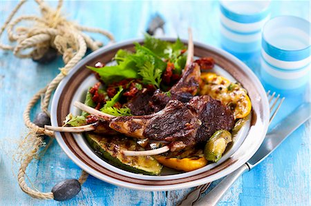 simsearch:659-06186142,k - Lamb chops with grilled vegetables Stock Photo - Premium Royalty-Free, Code: 659-08905630