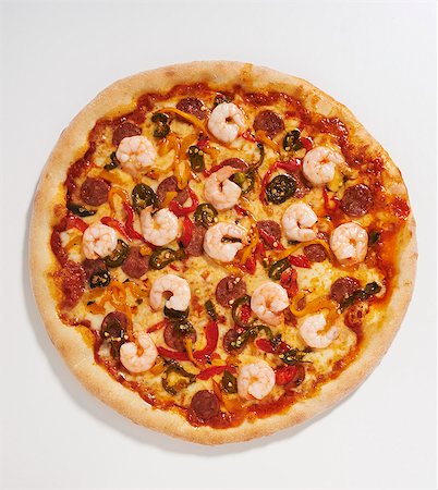 simsearch:659-07029044,k - Cajun pizza with prawns, sausage and okra Stock Photo - Premium Royalty-Free, Code: 659-08903494