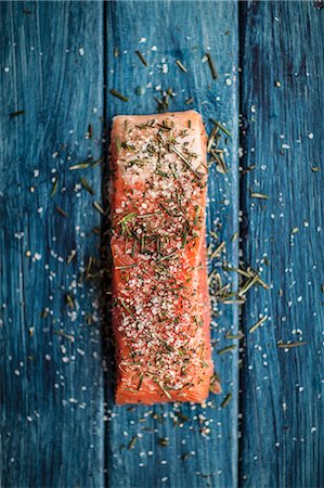 saltwater fish - Smoked salmon with spices and rosemary Stock Photo - Premium Royalty-Free, Code: 659-08903536