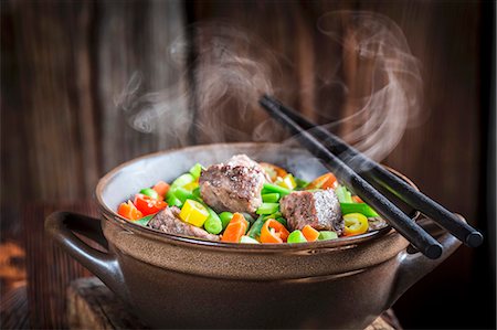Beef stew with vegetables and noodles (Asia) Stock Photo - Premium Royalty-Free, Code: 659-08940445
