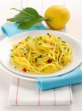 simsearch:659-08940768,k - Linguine al limone (linguine with lemon, basil and chilli, Italy) Stock Photo - Premium Royalty-Free, Code: 659-08940503
