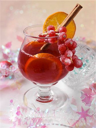 simsearch:659-08147489,k - A glass of Christmas fruit punch Stockbilder - Premium RF Lizenzfrei, Bildnummer: 659-09124474