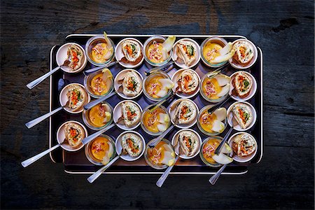 Various vegetarian amuse-bouches on a tray (seen from above) Stock Photo - Premium Royalty-Free, Code: 659-09124837