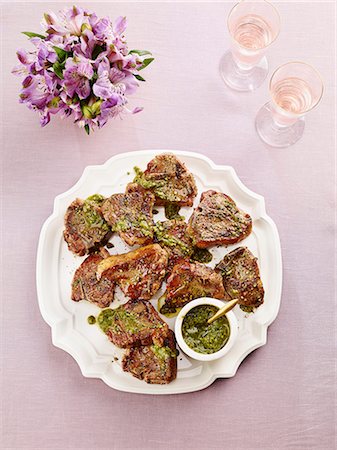 simsearch:659-08148038,k - Lamb chops with pesto Stock Photo - Premium Royalty-Free, Code: 659-09125192