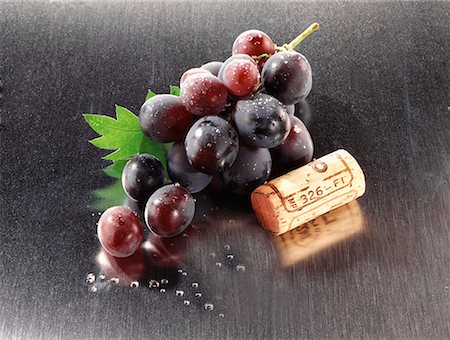 red grape - Wine cork and red grapes Stock Photo - Premium Royalty-Free, Code: 659-01844339