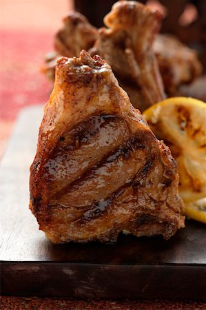 simsearch:659-06186142,k - Grilled lamb cutlets with lemon Stock Photo - Premium Royalty-Free, Code: 659-01845408
