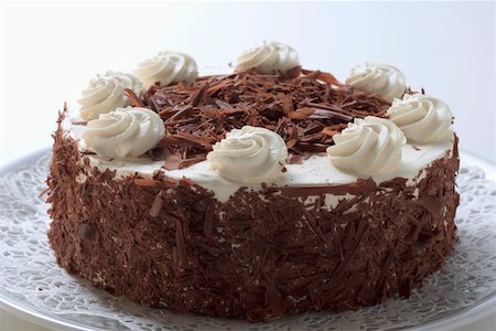 simsearch:659-01848790,k - Chocolate cream cake Stock Photo - Premium Royalty-Free, Code: 659-01846268