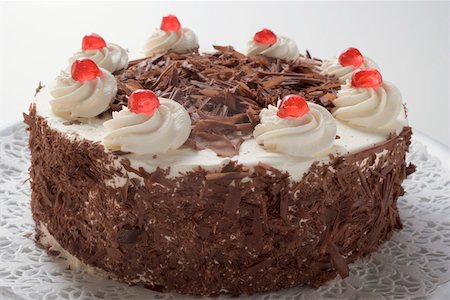 simsearch:659-01848790,k - Black Forest gateau Stock Photo - Premium Royalty-Free, Code: 659-01846272