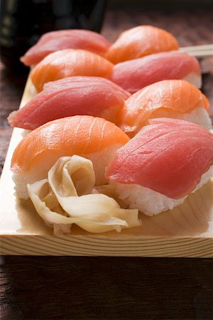 simsearch:659-07610354,k - Nigiri sushi and preserved ginger on sushi board Stock Photo - Premium Royalty-Free, Code: 659-01849626