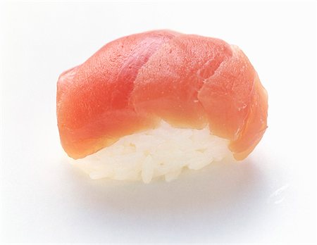 simsearch:659-07610354,k - One Nigiri Sushi Stock Photo - Premium Royalty-Free, Code: 659-01842701