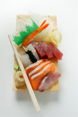 simsearch:659-07610354,k - Sashimi with salmon and tuna Stock Photo - Premium Royalty-Free, Code: 659-01843221