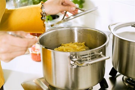 Cooking pasta in salted water Stock Photo - Premium Royalty-Free, Code: 659-01856133