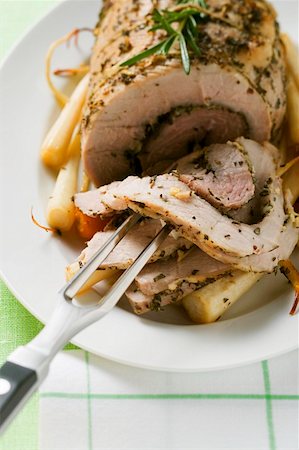 simsearch:659-01857024,k - Roast turkey roll with root vegetables and herbs Stock Photo - Premium Royalty-Free, Code: 659-01857919