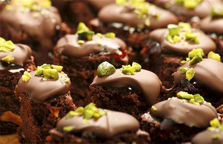 pistachio - Brownies with redcurrant jelly, chocolate icing & pistachios Stock Photo - Premium Royalty-Free, Code: 659-02211241