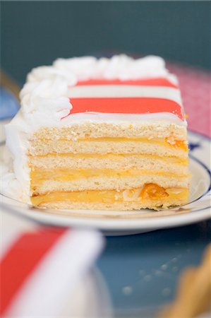 Piece of cake for the 4th of July (USA) Stock Photo - Premium Royalty-Free, Code: 659-03524547