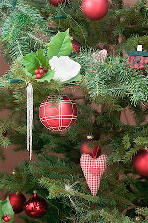 Decorated Christmas tree (detail) Stock Photo - Premium Royalty-Free, Code: 659-03525069