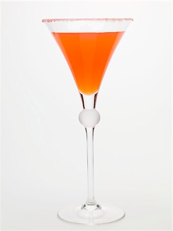 simsearch:659-03534837,k - Fraise boire en verre avec jante sucrée Photographie de stock - Premium Libres de Droits, Code: 659-03529209