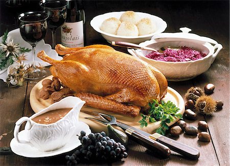 simsearch:659-01857024,k - Roast goose with chestnut stuffing, red cabbage & dumplings Stock Photo - Premium Royalty-Free, Code: 659-03522138