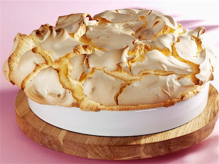 Salzburger Nockerl (Austrian meringue dessert) Foto de stock - Royalty Free Premium, Número: 659-03523022